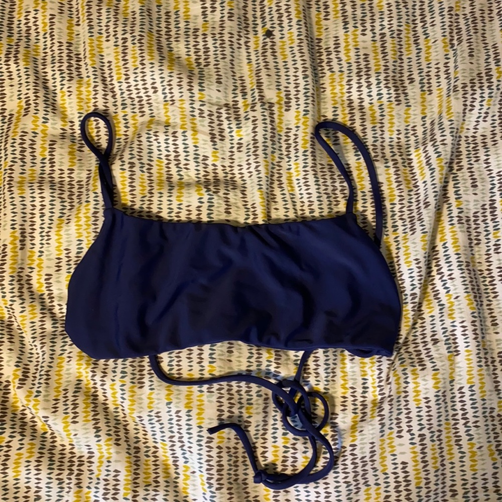 Benoa bikini top